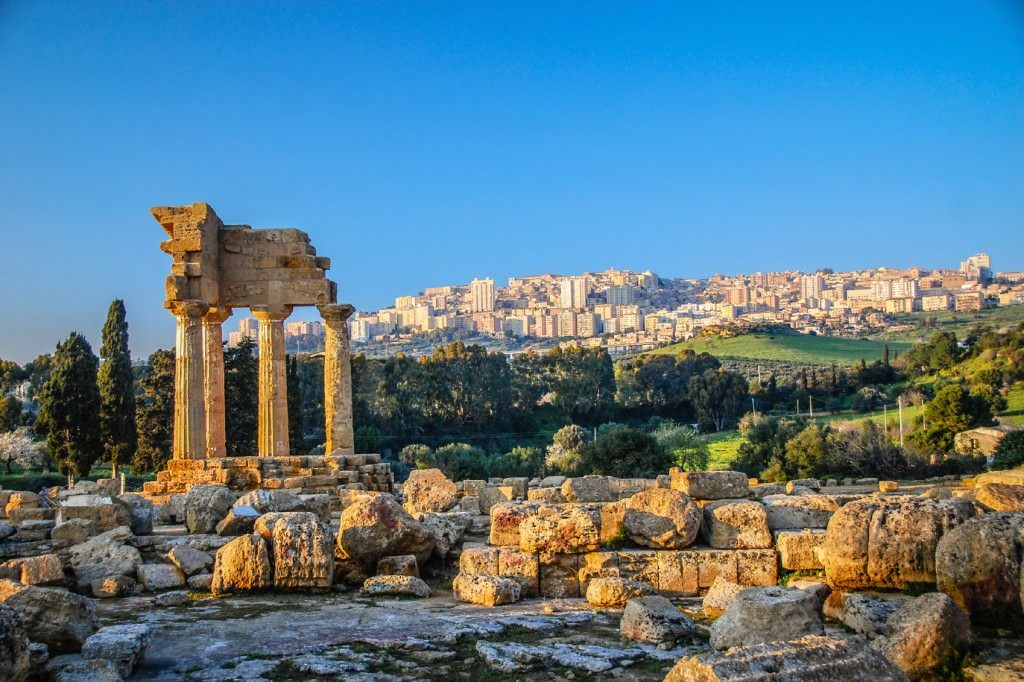 مجموعه ساختمان های شهر باستانی آگریجنتو (Agrigento)